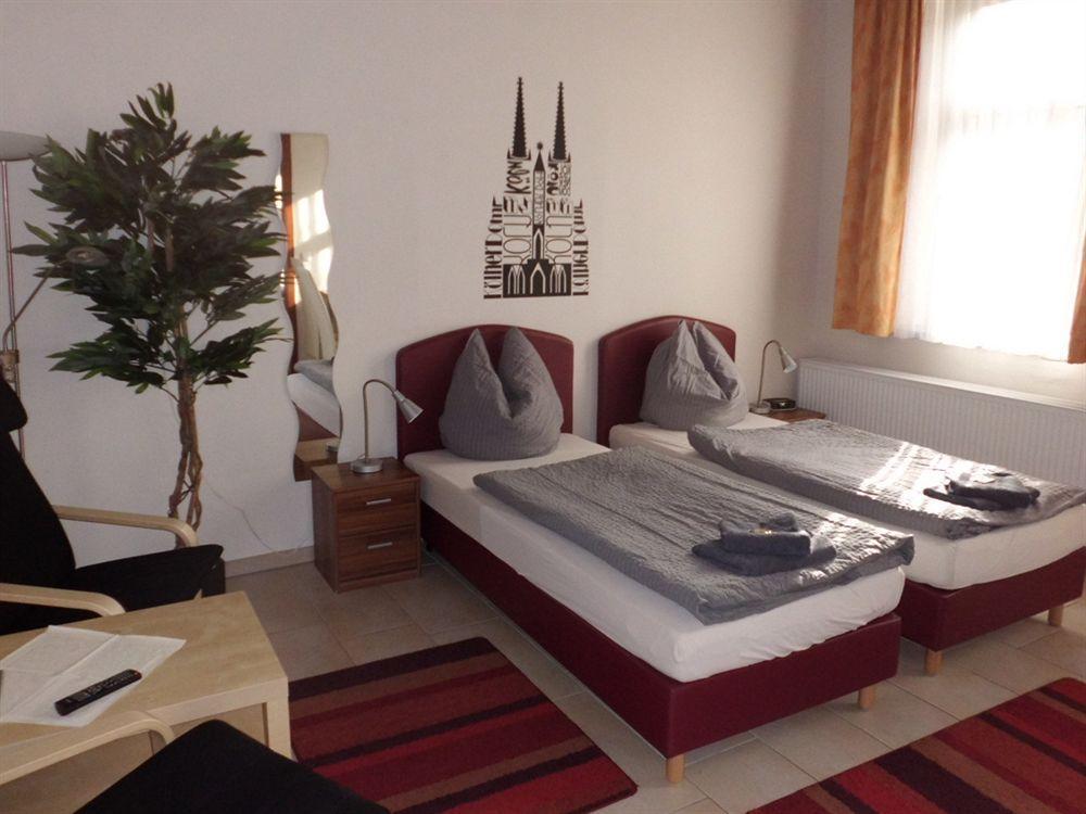 Hotel Schuetze Superior Hürth 외부 사진