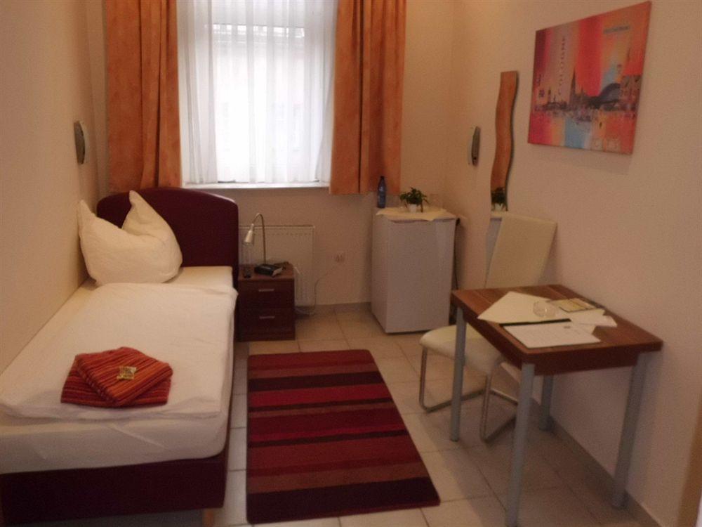 Hotel Schuetze Superior Hürth 외부 사진