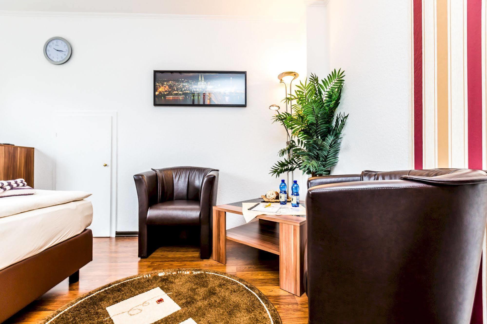 Hotel Schuetze Superior Hürth 외부 사진